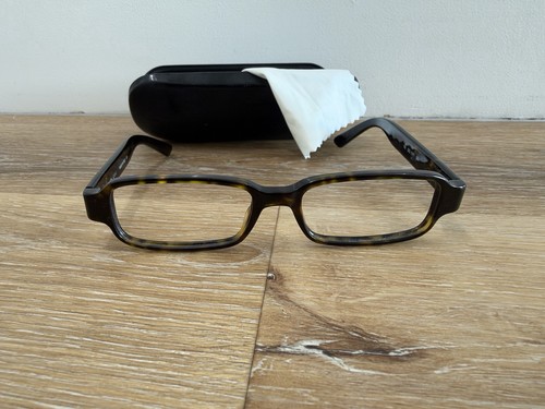 Gucci eyeglass frames early - gucci,